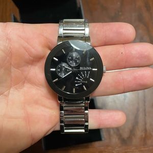 Stainless steel bulova mens watch 40mm